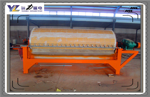 干式磁選機，遼寧礦石干式磁選機_推薦合適廠家皮帶及結(jié)構(gòu)價格，遼寧礦石干式磁選機