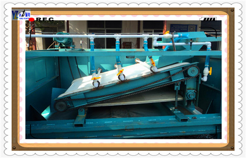平板帶式磁選機，江蘇平板帶式磁選機_皮帶老跑偏的磁筒更換工作原理_選礦規(guī)格參數(shù)及執(zhí)行標準